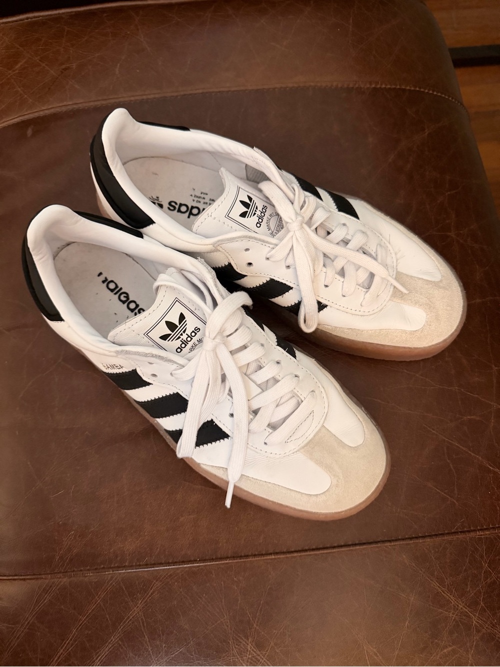 Adidas Women’s Sambae Sneakers in White & Black with Gum Sole. Sz 8.5. EUC. - Picture 7 of 11